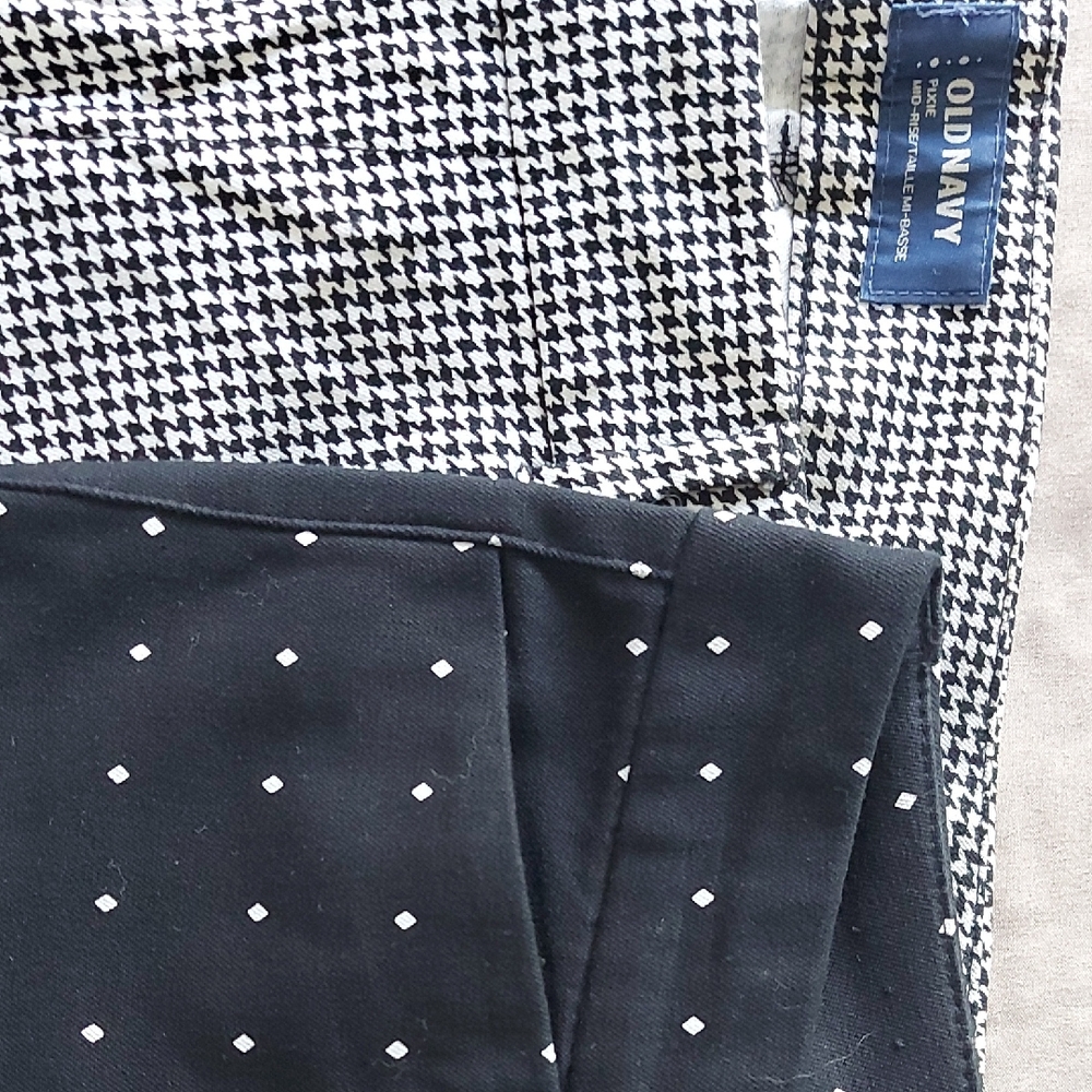 Old Navy Houndstooth and Diamond Pattern Pants